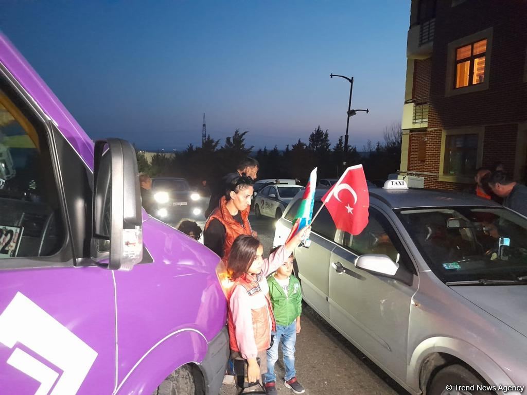 Daha 127 nəfər doğma Ağalıya yola salınıb (FOTO/VİDEO)