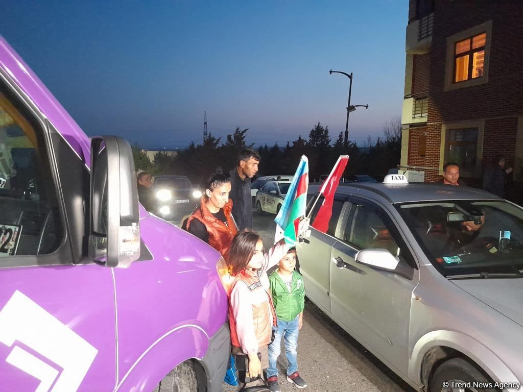 Daha 127 nəfər doğma Ağalıya yola salınıb (FOTO/VİDEO)