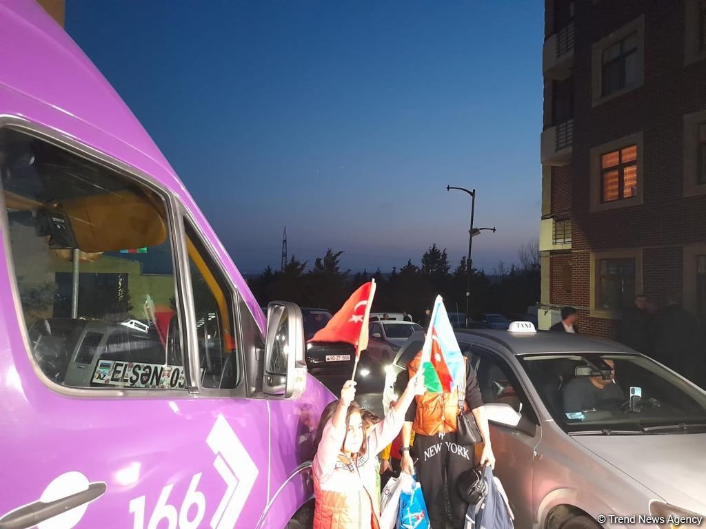Daha 127 nəfər doğma Ağalıya yola salınıb (FOTO/VİDEO)