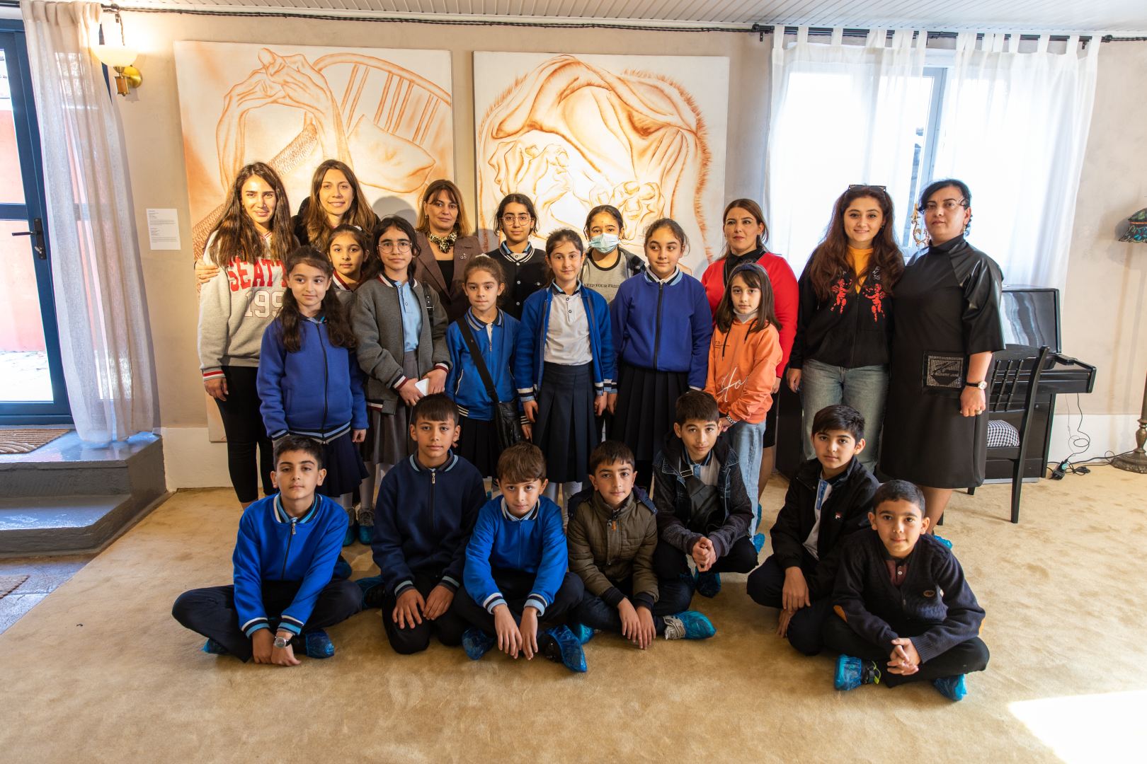 YARAT “İncə müşahidələr” adlı səyyar qrup sərgisini İvanovka kəndində təqdim edib (FOTO)