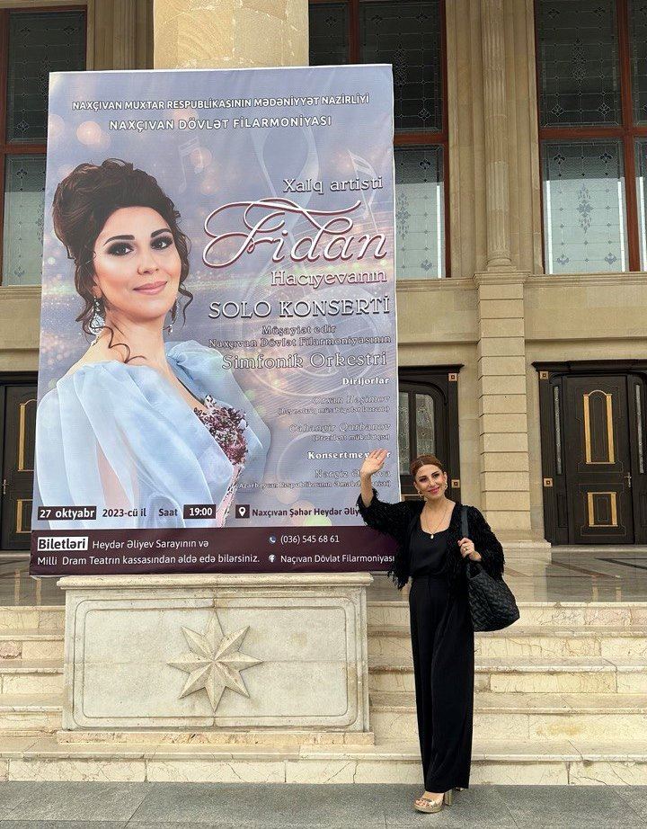 Fidan Hacıyevanın Naxçıvandakı konserti anşlaqla keçdi, oğul anasının yolu ilə gedir (FOTO/VİDEO)