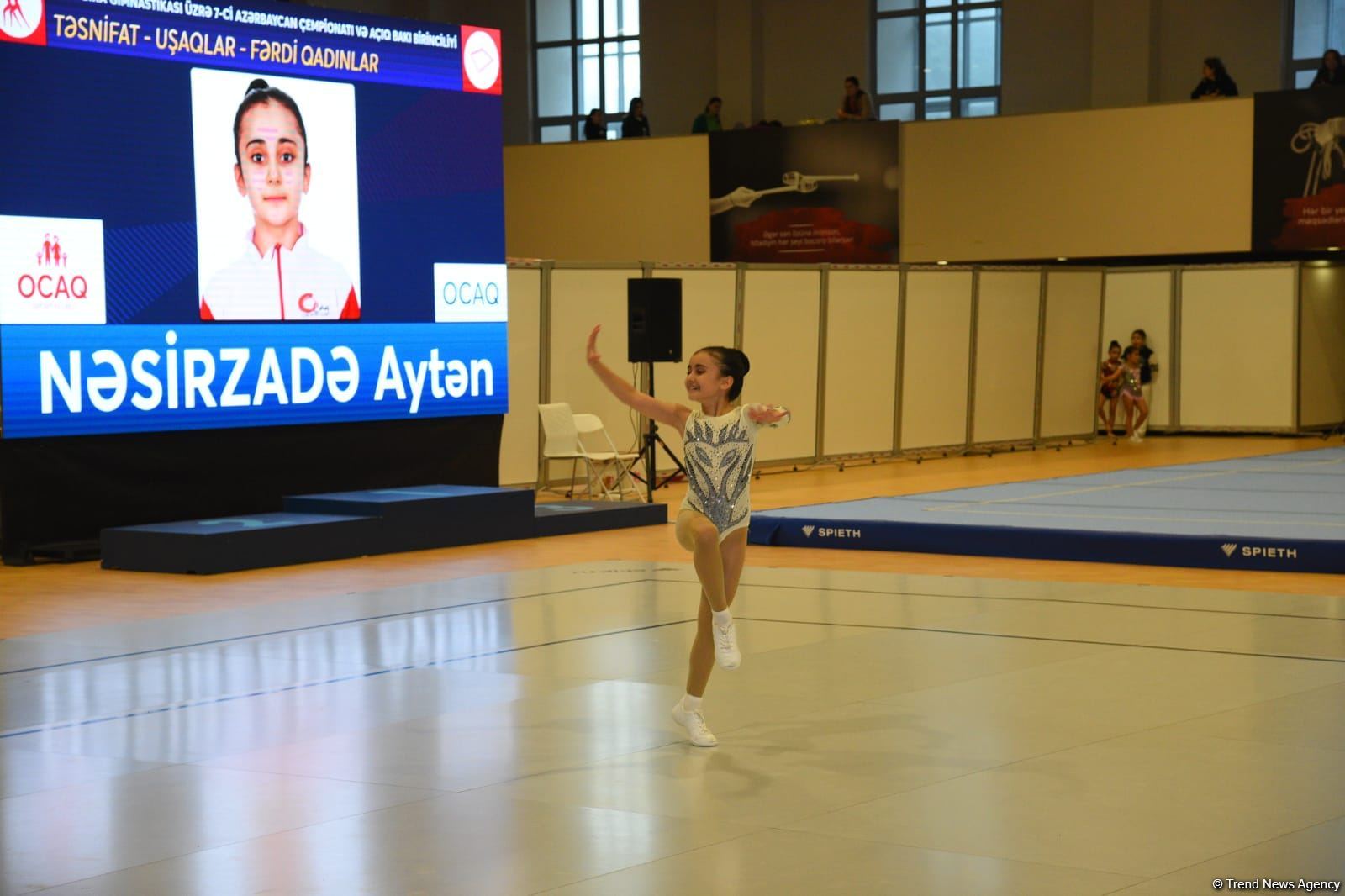 Aerobika və akrobatika gimnastikası üzrə Azərbaycan çempionatı və Bakı birinciliklərinin yarışlarına start verilib (FOTO)