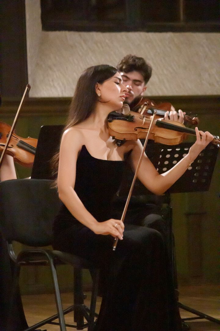 Bakı Kamera Orkestrinin konserti keçirilib (FOTO)