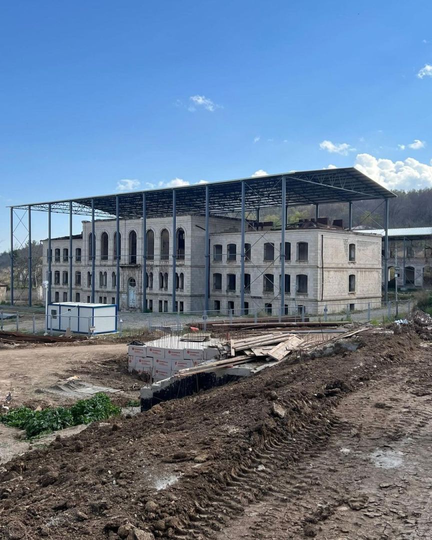 Birinci xanım Mehriban Əliyeva Şuşaya səfərdən görüntülər paylaşıb (FOTO)