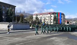 Prezident İlham Əliyev və Birinci xanım Mehriban Əliyeva Xankəndidə hərbi paradda iştirak ediblər (FOTO/VİDEO) (YENİLƏNİB)