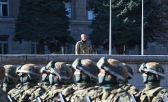 Prezident İlham Əliyev və Birinci xanım Mehriban Əliyeva Xankəndidə hərbi paradda iştirak ediblər (FOTO/VİDEO) (YENİLƏNİB)