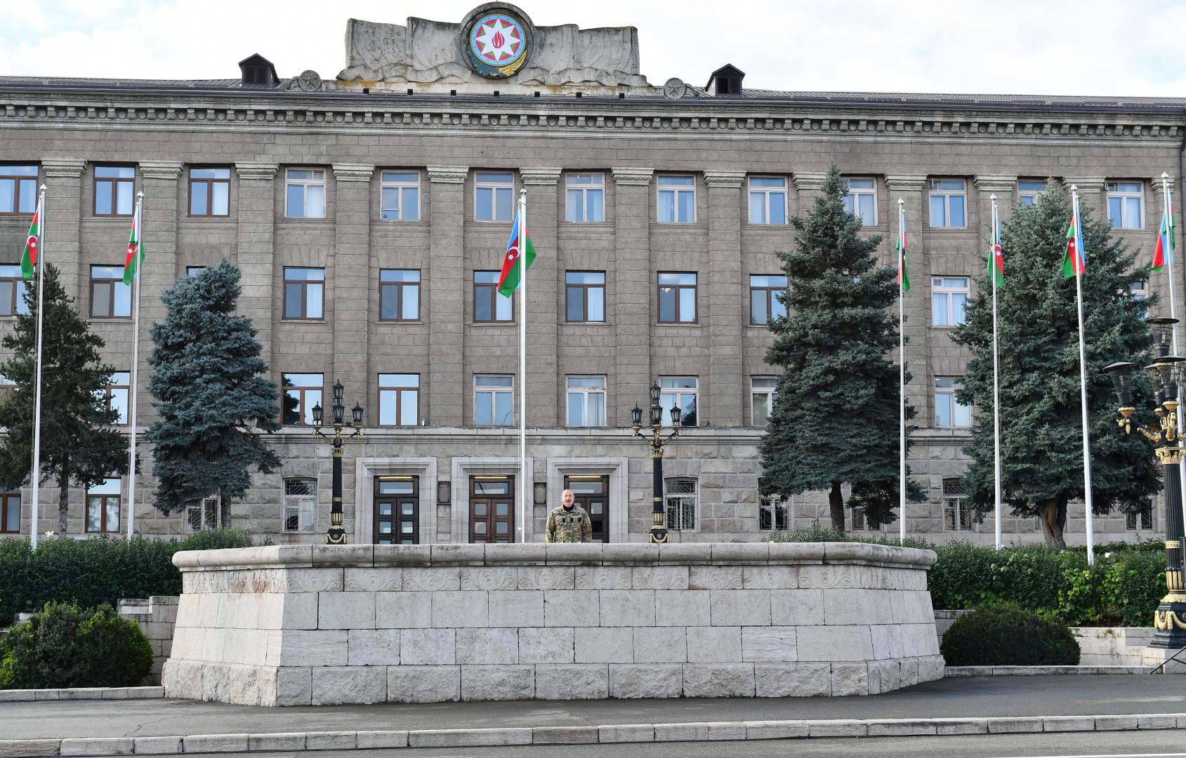Prezident İlham Əliyev və Birinci xanım Mehriban Əliyeva Xankəndidə hərbi paradda iştirak ediblər (FOTO/VİDEO) (YENİLƏNİB)