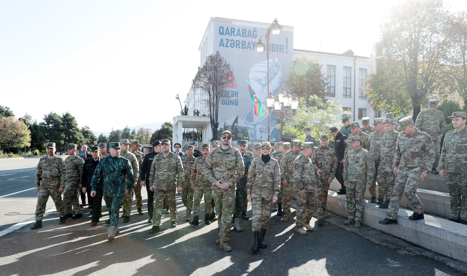 Prezident İlham Əliyev və Birinci xanım Mehriban Əliyeva Xankəndidə hərbi paradda iştirak ediblər (FOTO/VİDEO) (YENİLƏNİB)