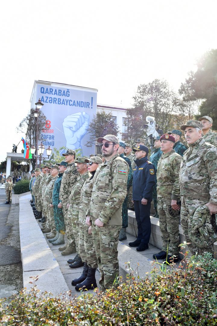 Prezident İlham Əliyev və Birinci xanım Mehriban Əliyeva Xankəndidə hərbi paradda iştirak ediblər (FOTO/VİDEO) (YENİLƏNİB)