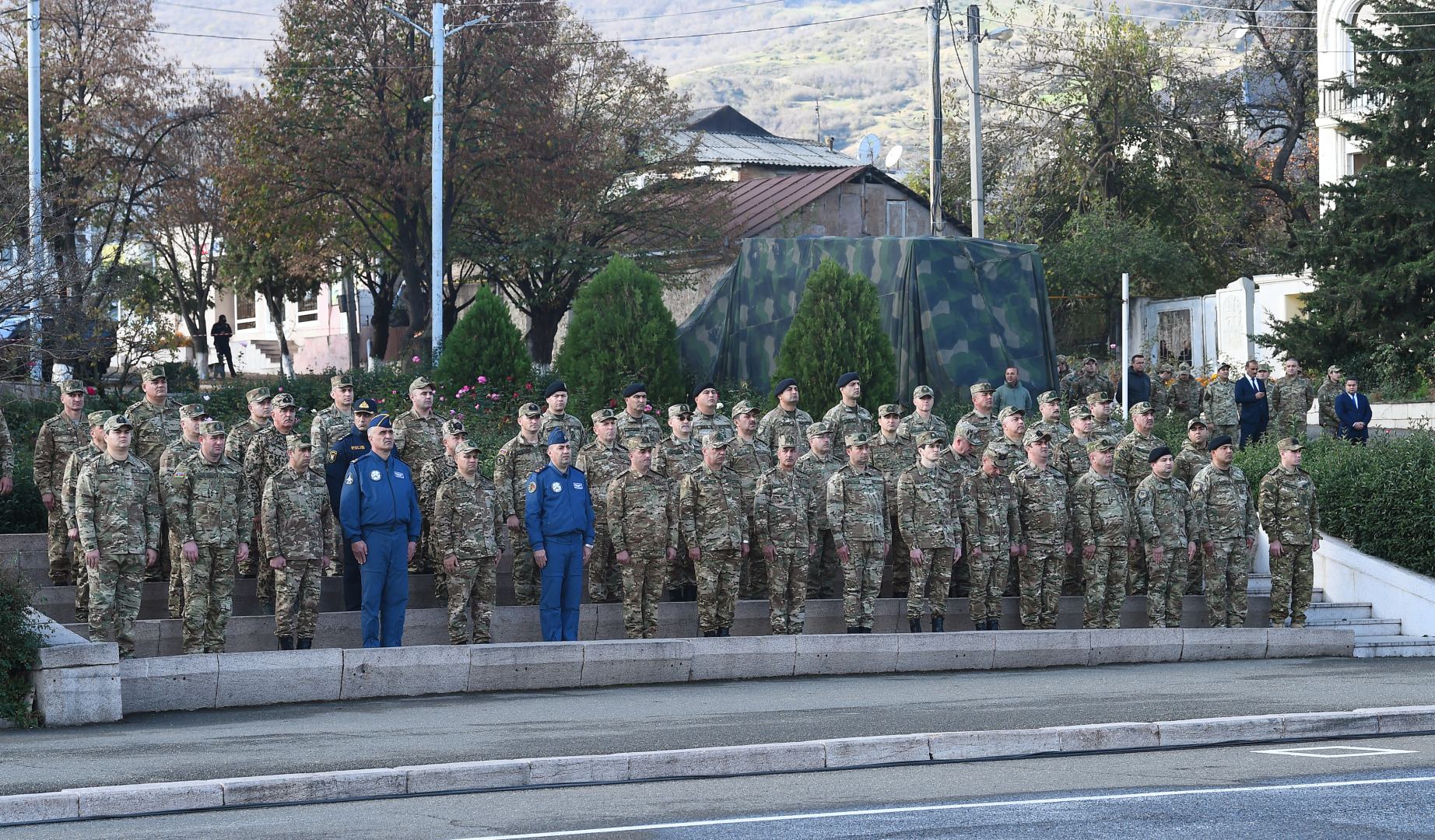 Prezident İlham Əliyev və Birinci xanım Mehriban Əliyeva Xankəndidə hərbi paradda iştirak ediblər (FOTO/VİDEO) (YENİLƏNİB)