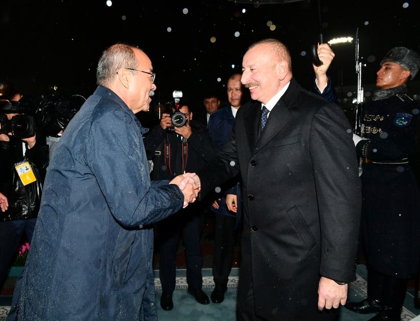 Prezident İlham Əliyev Özbəkistana səfərə gəlib (FOTO)