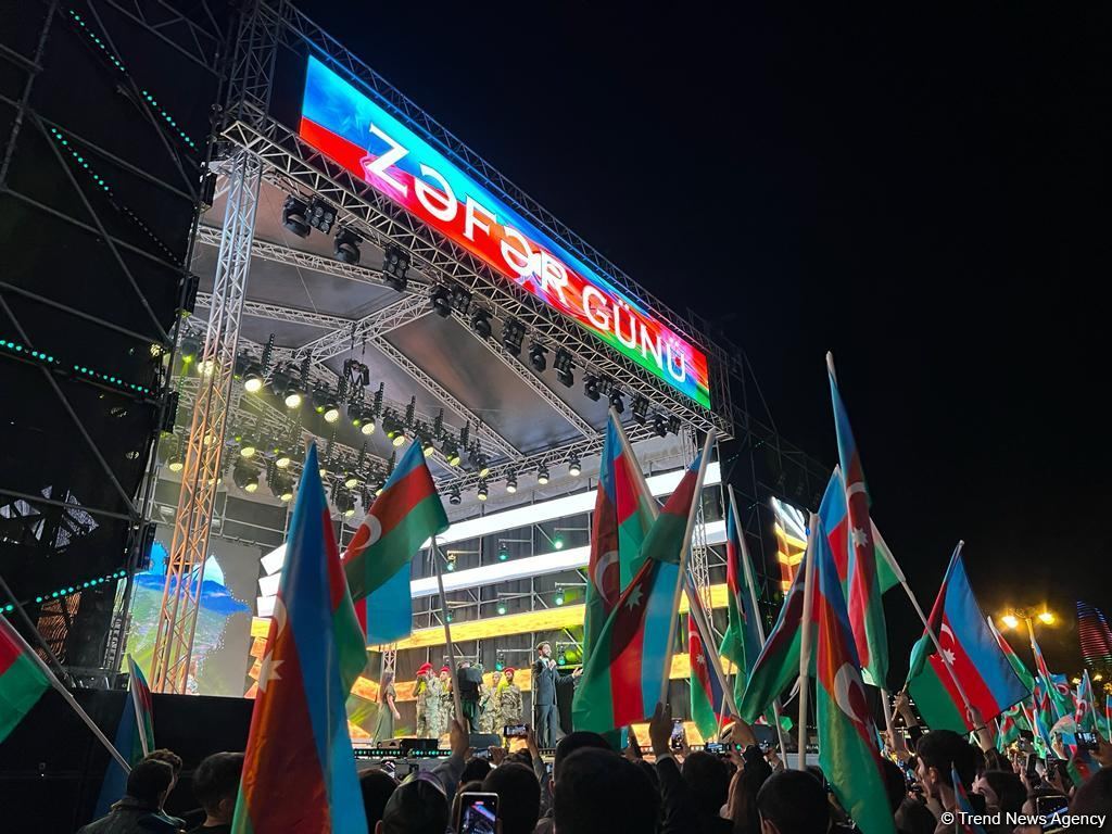 Bakıda 44 günlük Vətən müharibəsinin üçüncü ildönümü şərəfinə konsert təşkil olunub (FOTO/VİDEO)