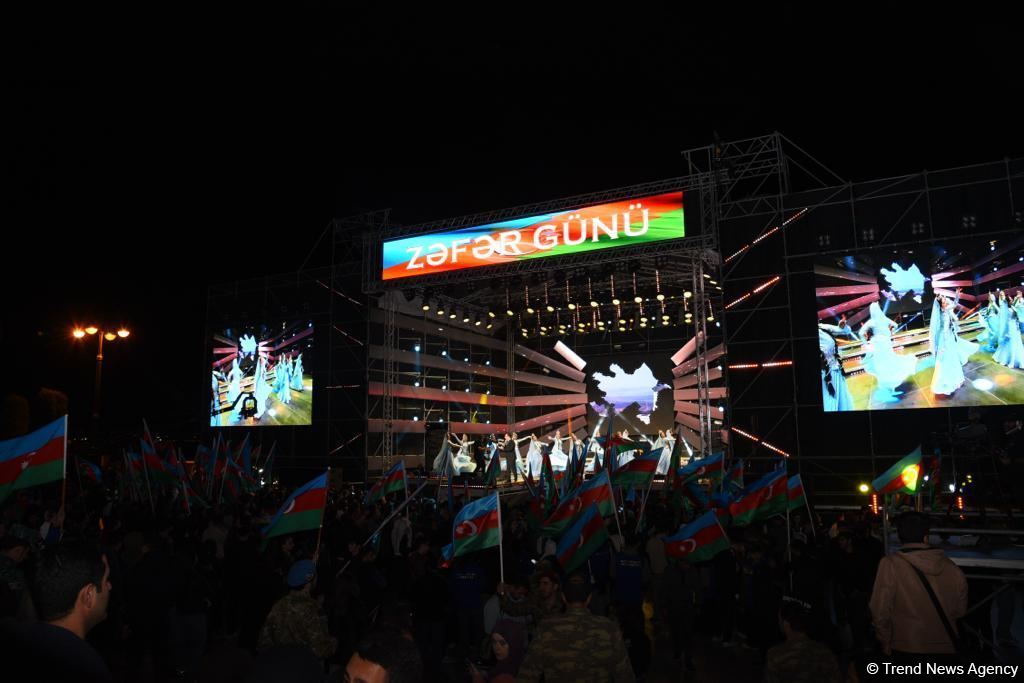 Bakıda 44 günlük Vətən müharibəsinin üçüncü ildönümü şərəfinə konsert təşkil olunub (FOTO/VİDEO)