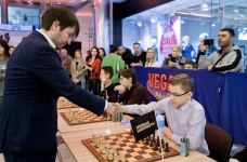 Teymur Rəcəbov sürətli şahmat üzrə III Beynəlxalq turnirdə iştirak edəcək (FOTO)
