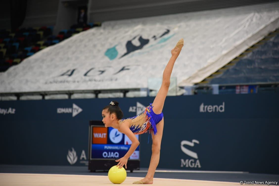 Bədii gimnastika üzrə 2-ci "Ocaq" Beynəlxalq Kubokunun yarışları başlayıb (FOTO)