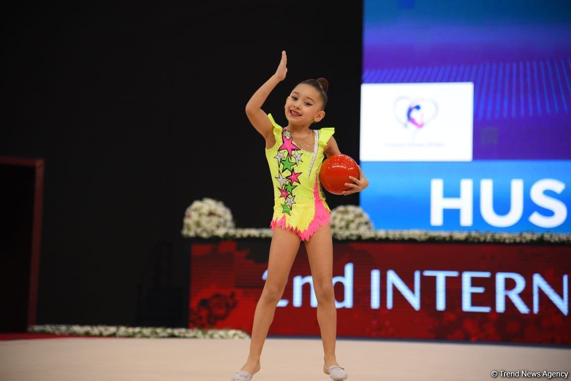 Bədii gimnastika üzrə 2-ci "Ocaq" Beynəlxalq Kubokunun yarışları başlayıb (FOTO)