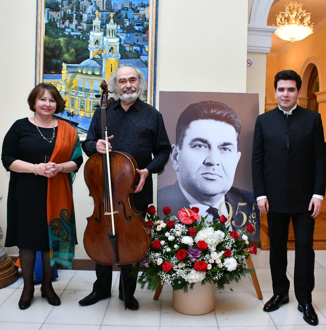 Filarmoniyada  Sabir Əliyevin 95 illiyinə həsr olunmuş konsert keçirilib (FOTO)