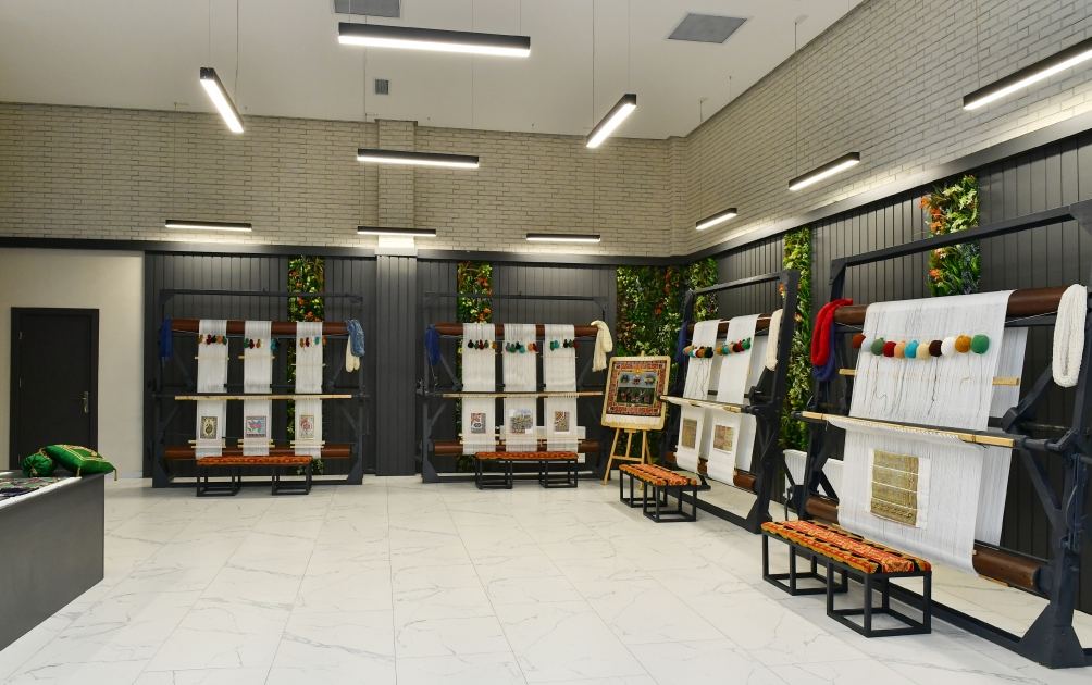 Prezident İlham Əliyev və Birinci xanım Mehriban Əliyeva İsmayıllıda  “DOST EVİ”nin açılışında iştirak ediblər (FOTO) (YENİLƏNİB)