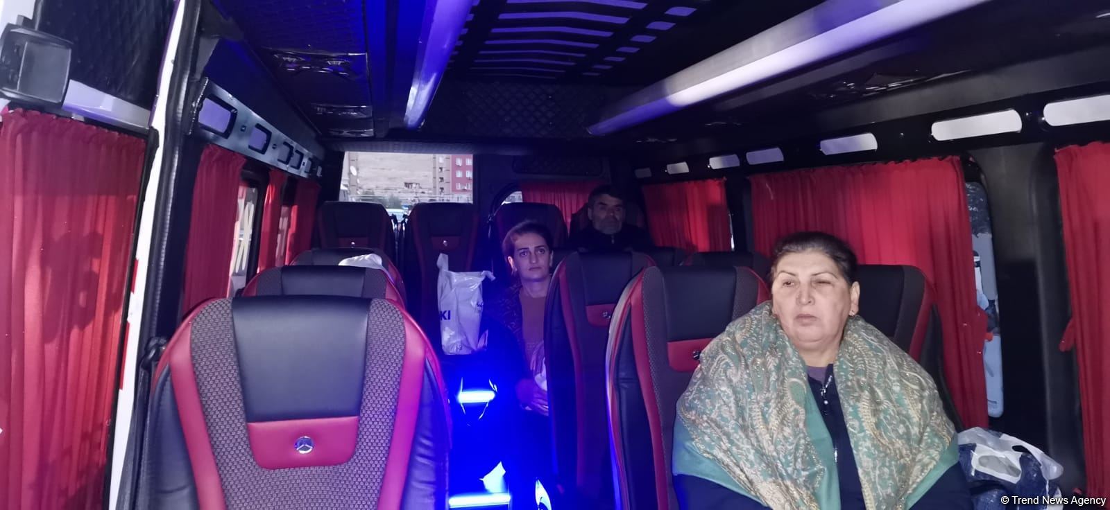 Zabux kəndinə daha 103 nəfər yola salınıb (FOTO/VİDEO)