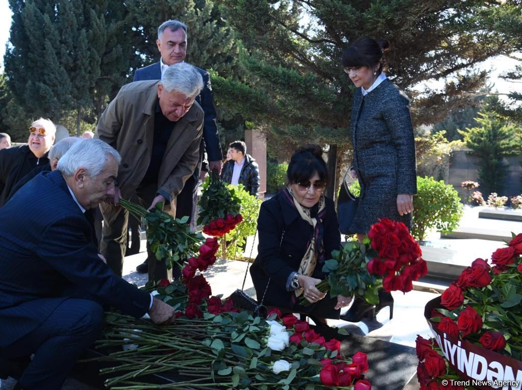 Bakıda Azərbaycan kino sənətinin görkəmli nümayəndəsi Rasim Ocaqovun xatirəsi yad edilib (FOTO)