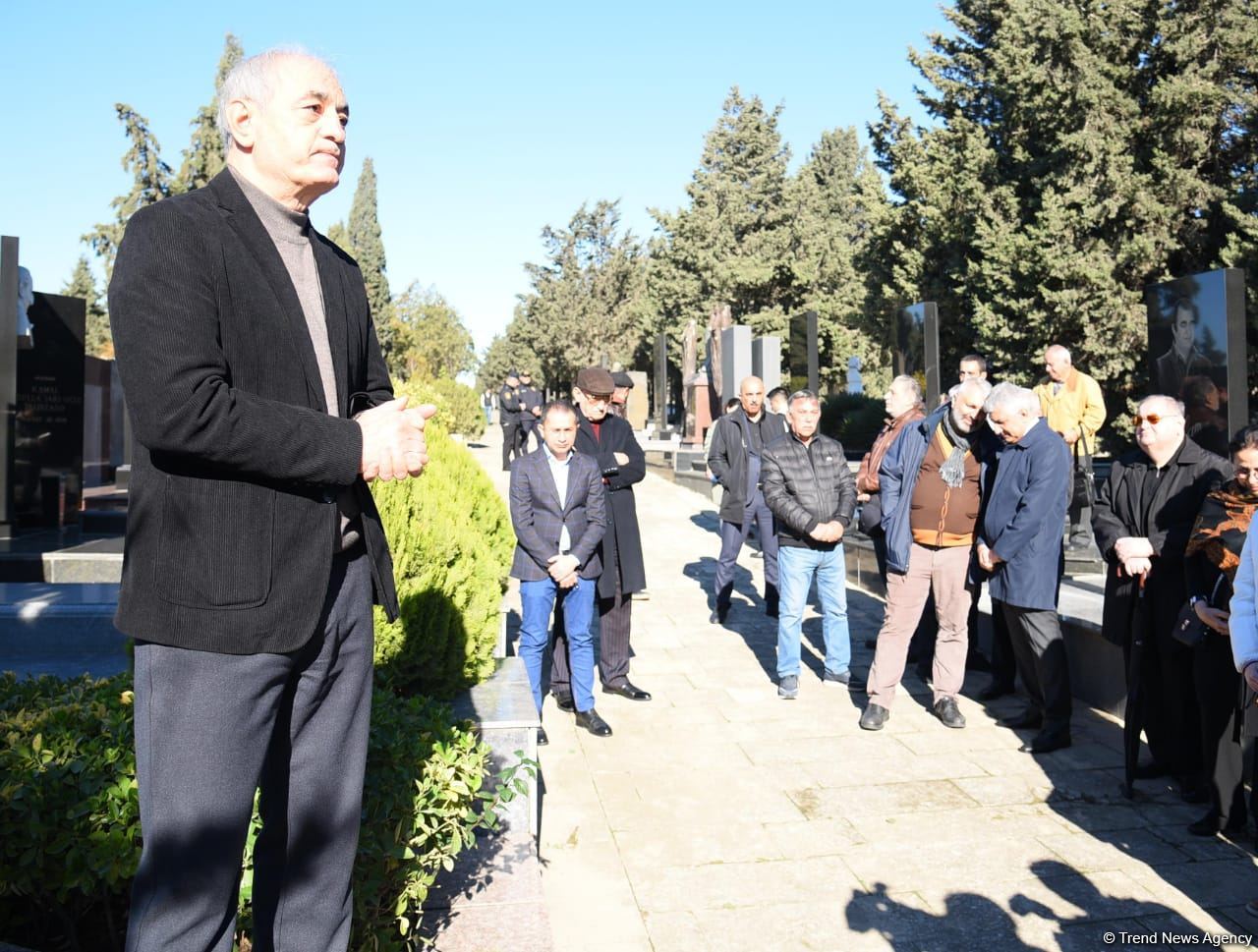 Bakıda Azərbaycan kino sənətinin görkəmli nümayəndəsi Rasim Ocaqovun xatirəsi yad edilib (FOTO)