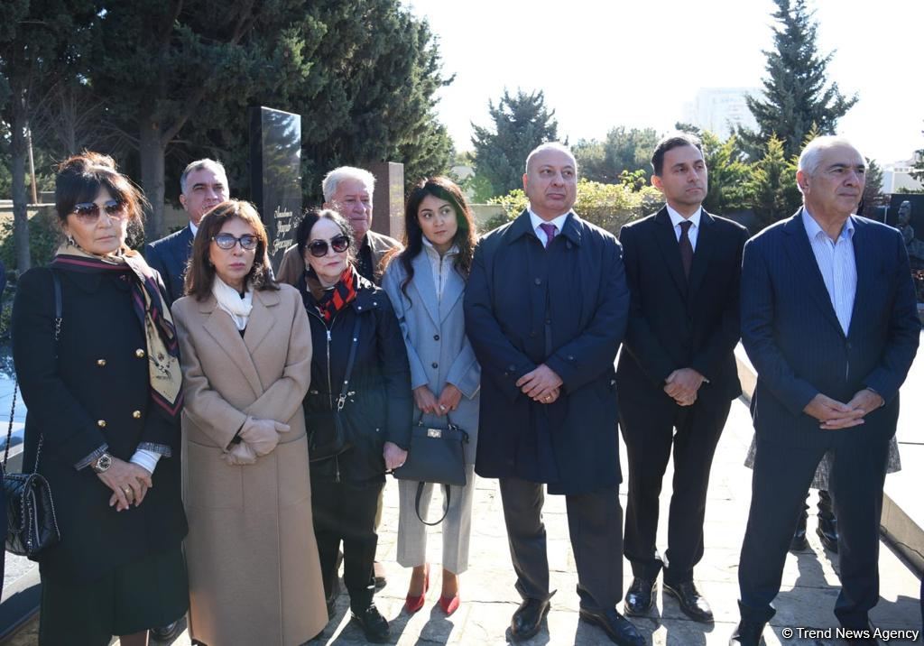 Bakıda Azərbaycan kino sənətinin görkəmli nümayəndəsi Rasim Ocaqovun xatirəsi yad edilib (FOTO)