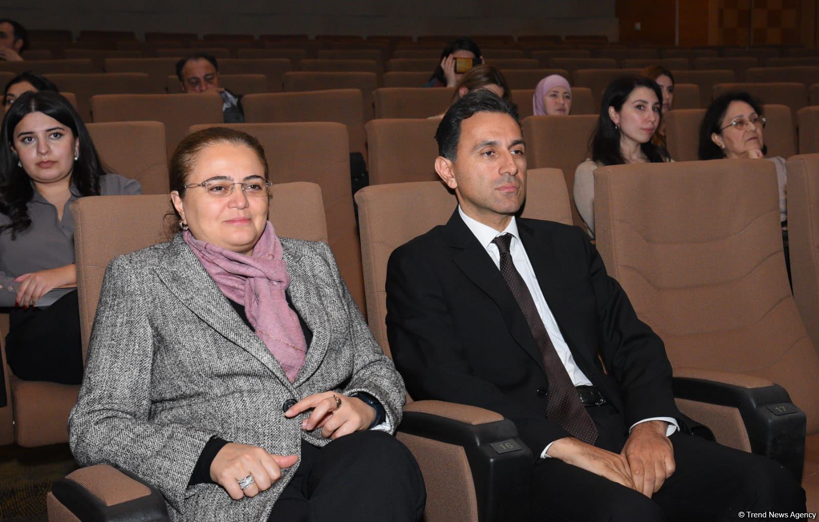 Onun nuru əbədidir... Bakıda görkəmli rejissor Rasim Ocaqovun 90 illiyinə həsr olunan tədbir keçirilib (FOTO)