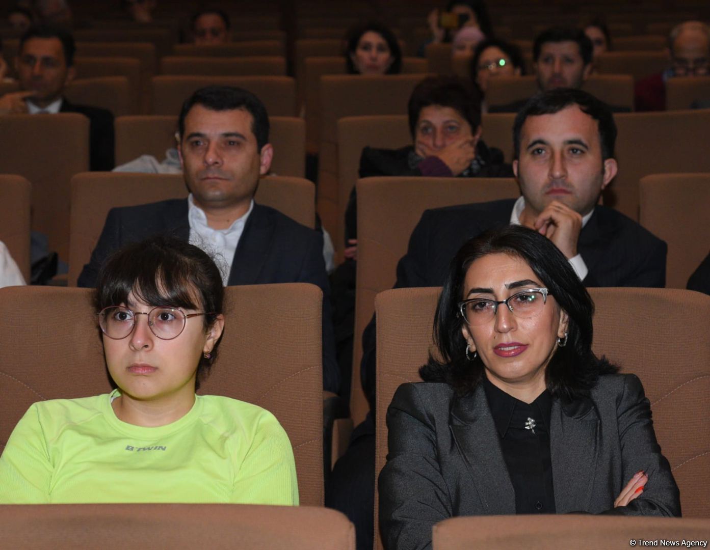 Onun nuru əbədidir... Bakıda görkəmli rejissor Rasim Ocaqovun 90 illiyinə həsr olunan tədbir keçirilib (FOTO)