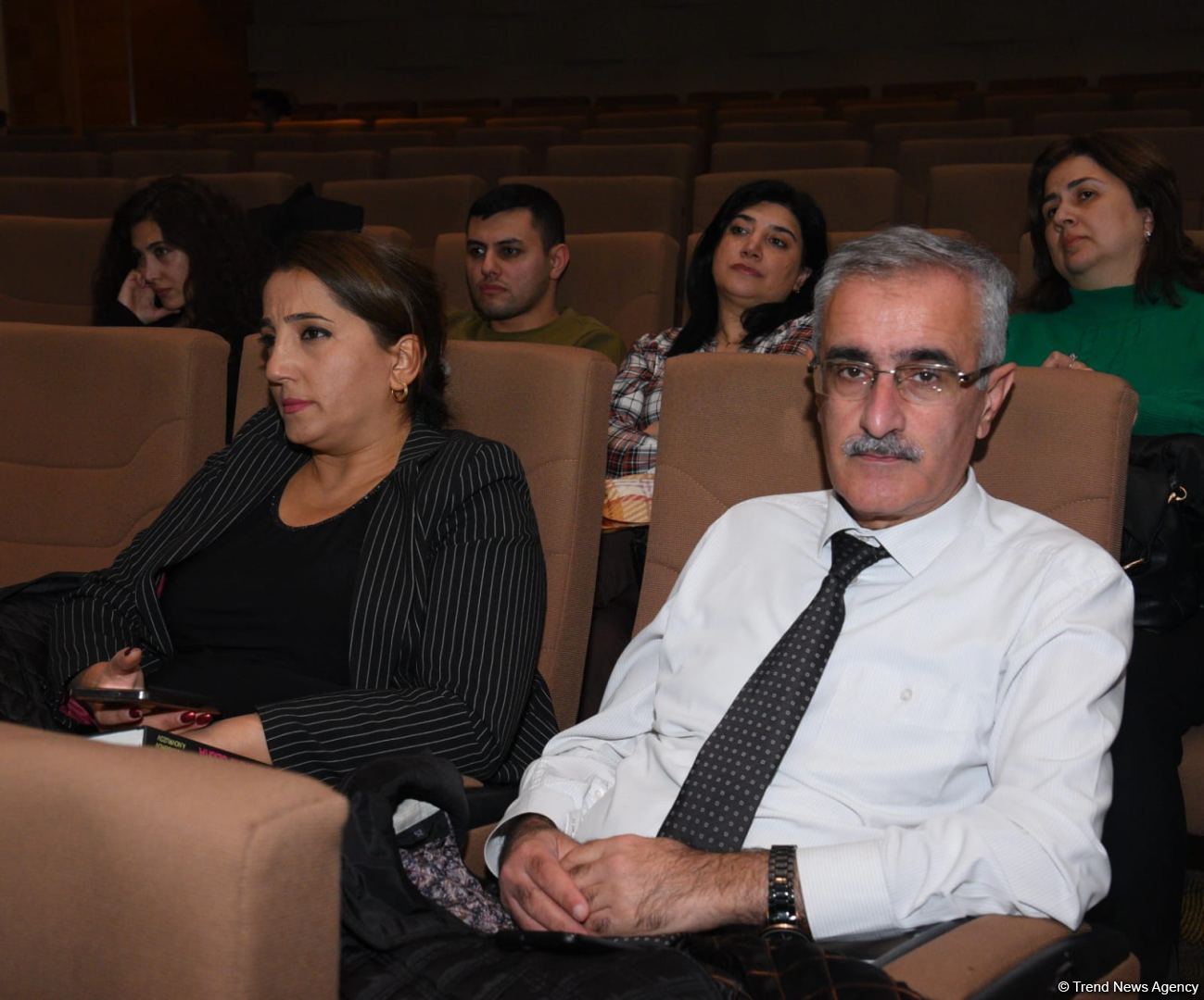 Onun nuru əbədidir... Bakıda görkəmli rejissor Rasim Ocaqovun 90 illiyinə həsr olunan tədbir keçirilib (FOTO)