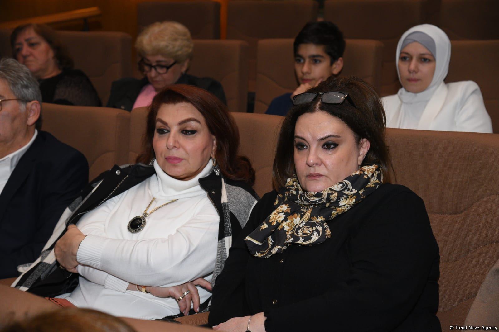 Onun nuru əbədidir... Bakıda görkəmli rejissor Rasim Ocaqovun 90 illiyinə həsr olunan tədbir keçirilib (FOTO)
