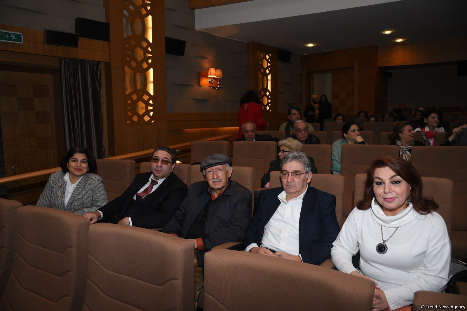 Onun nuru əbədidir... Bakıda görkəmli rejissor Rasim Ocaqovun 90 illiyinə həsr olunan tədbir keçirilib (FOTO)