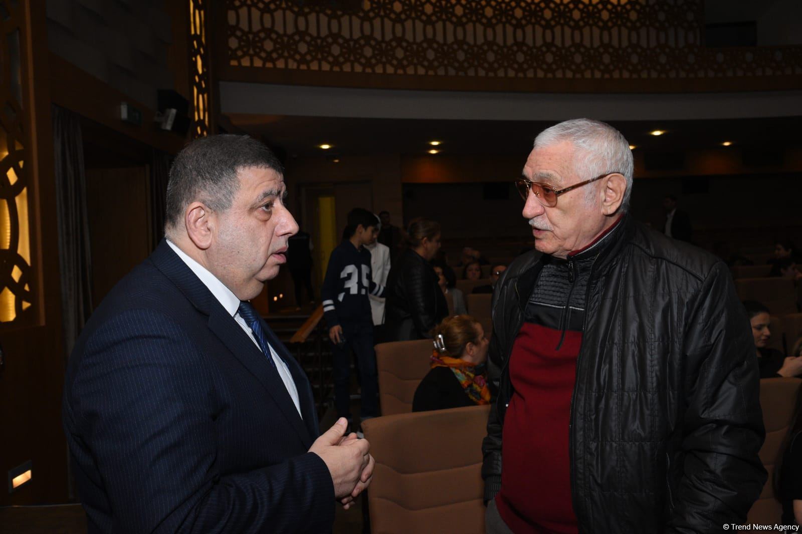 Onun nuru əbədidir... Bakıda görkəmli rejissor Rasim Ocaqovun 90 illiyinə həsr olunan tədbir keçirilib (FOTO)