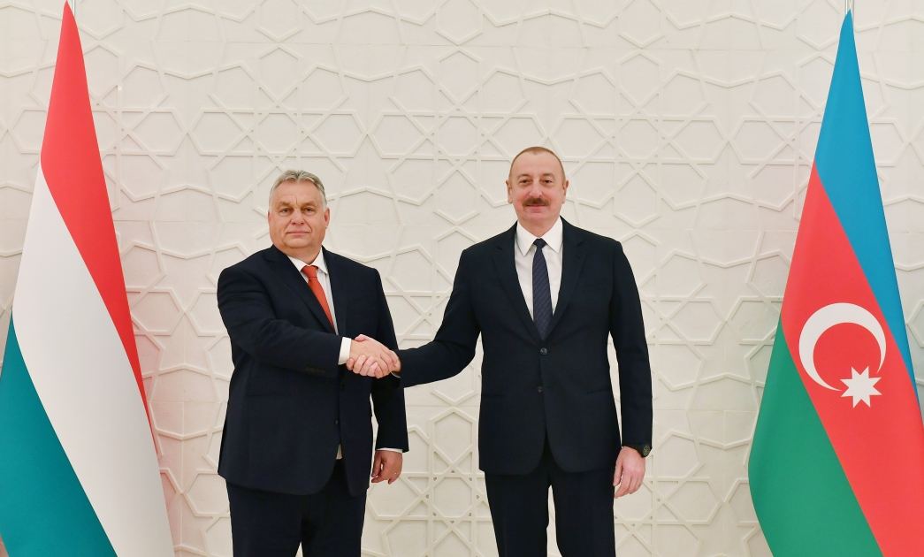Prezident İlham Əliyev Macarıstanın Baş naziri ilə görüşüb (FOTO/VİDEO) (YENİLƏNİB)