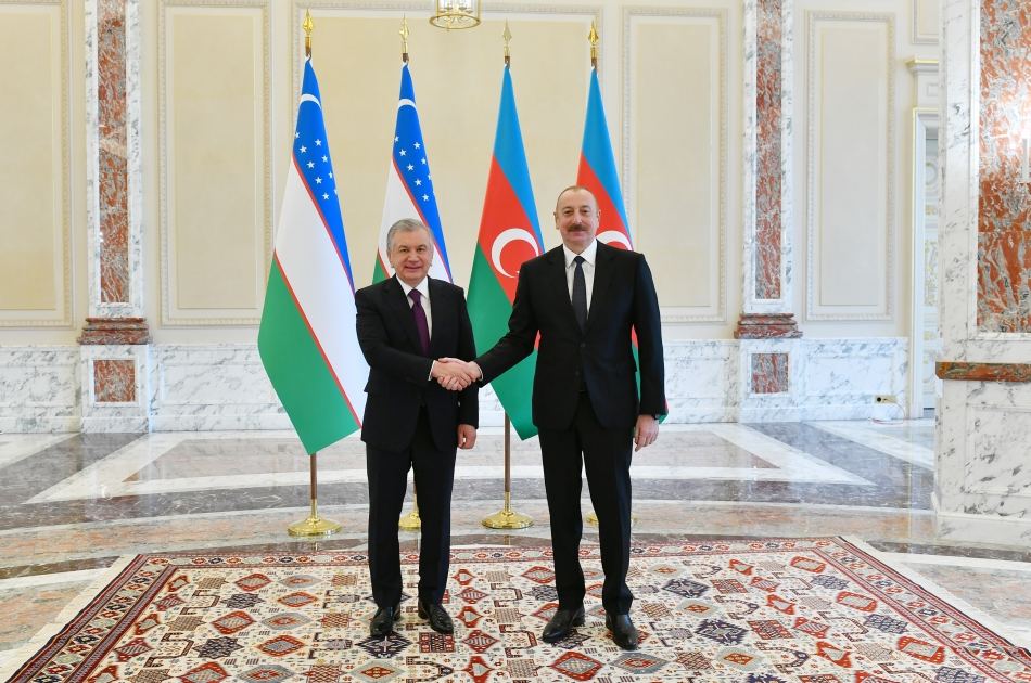 Prezident İlham Əliyev Özbəkistan Prezidenti Şavkat Mirziyoyevlə görüşüb (FOTO/VİDEO) (YENİLƏNİB)
