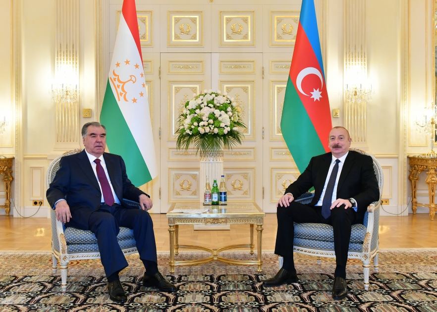 Azərbaycan Prezidenti İlham Əliyev Tacikistan Prezidenti Emoməli Rəhmon ilə görüşüb (FOTO/VİDEO) (YENİLƏNİB)