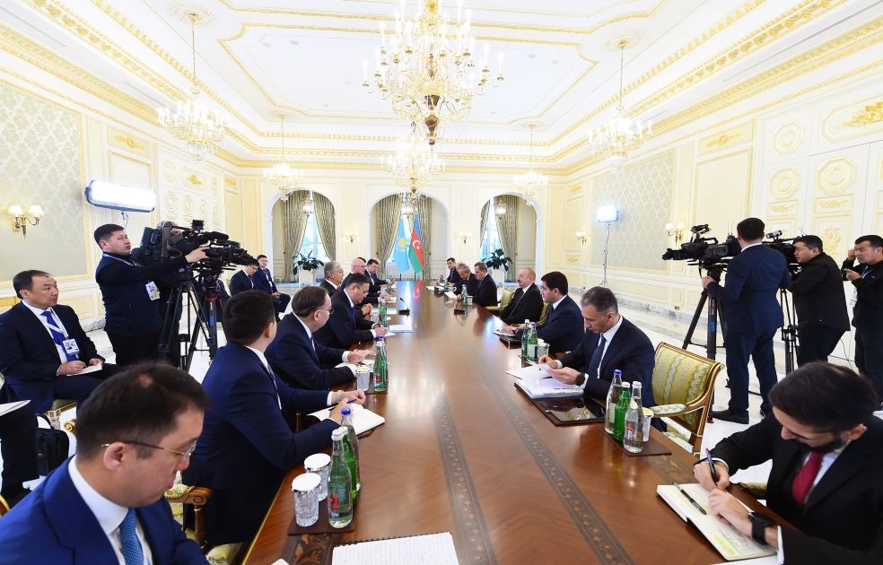 Prezident İlham Əliyev Qazaxıstan Prezidenti Kasım-Jomart Tokayev ilə görüşüb (FOTO/VİDEO) (YENİLƏNİB)