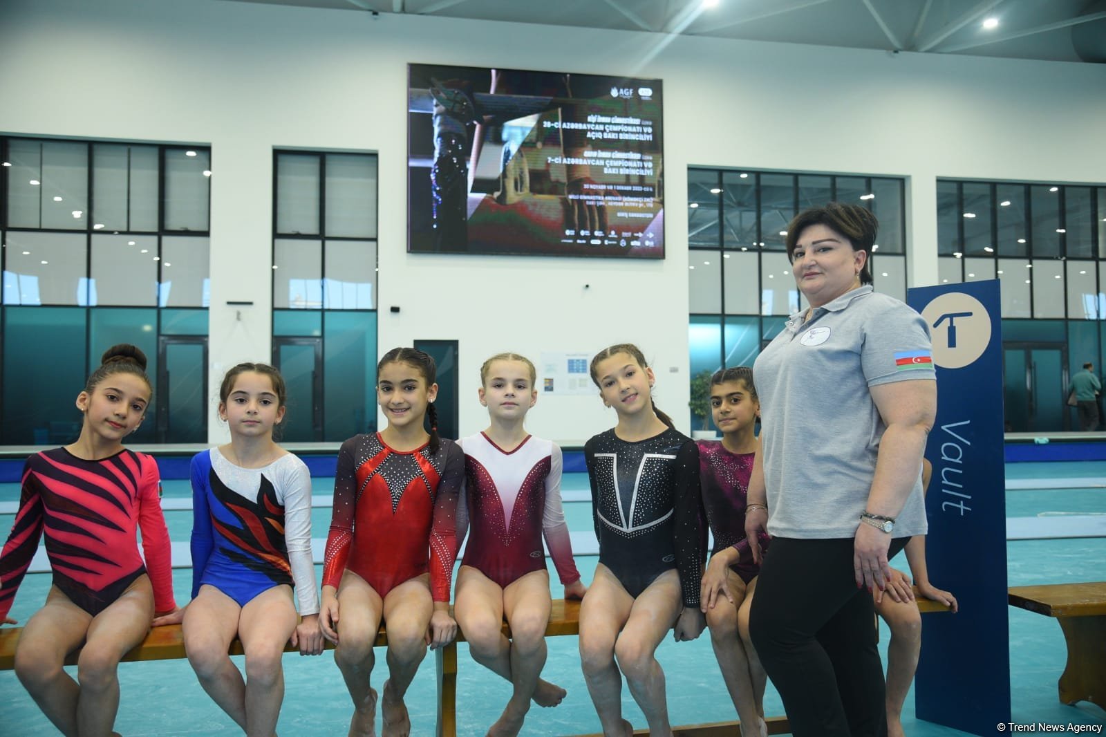 Kişi və qadın idman gimnastikası üzrə Azərbaycan çempionatları və Bakı birinciliyinin yarışlarına start verilib (FOTO)
