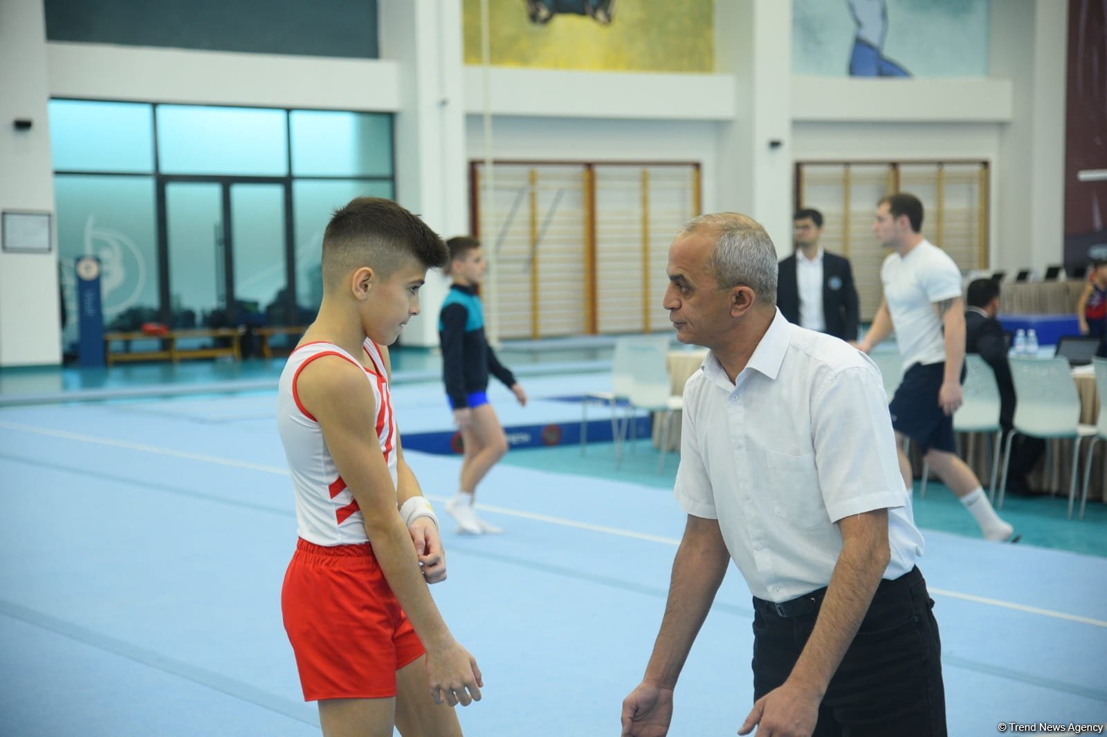 Kişi və qadın idman gimnastikası üzrə Azərbaycan çempionatları və Bakı birinciliyinin yarışlarına start verilib (FOTO)