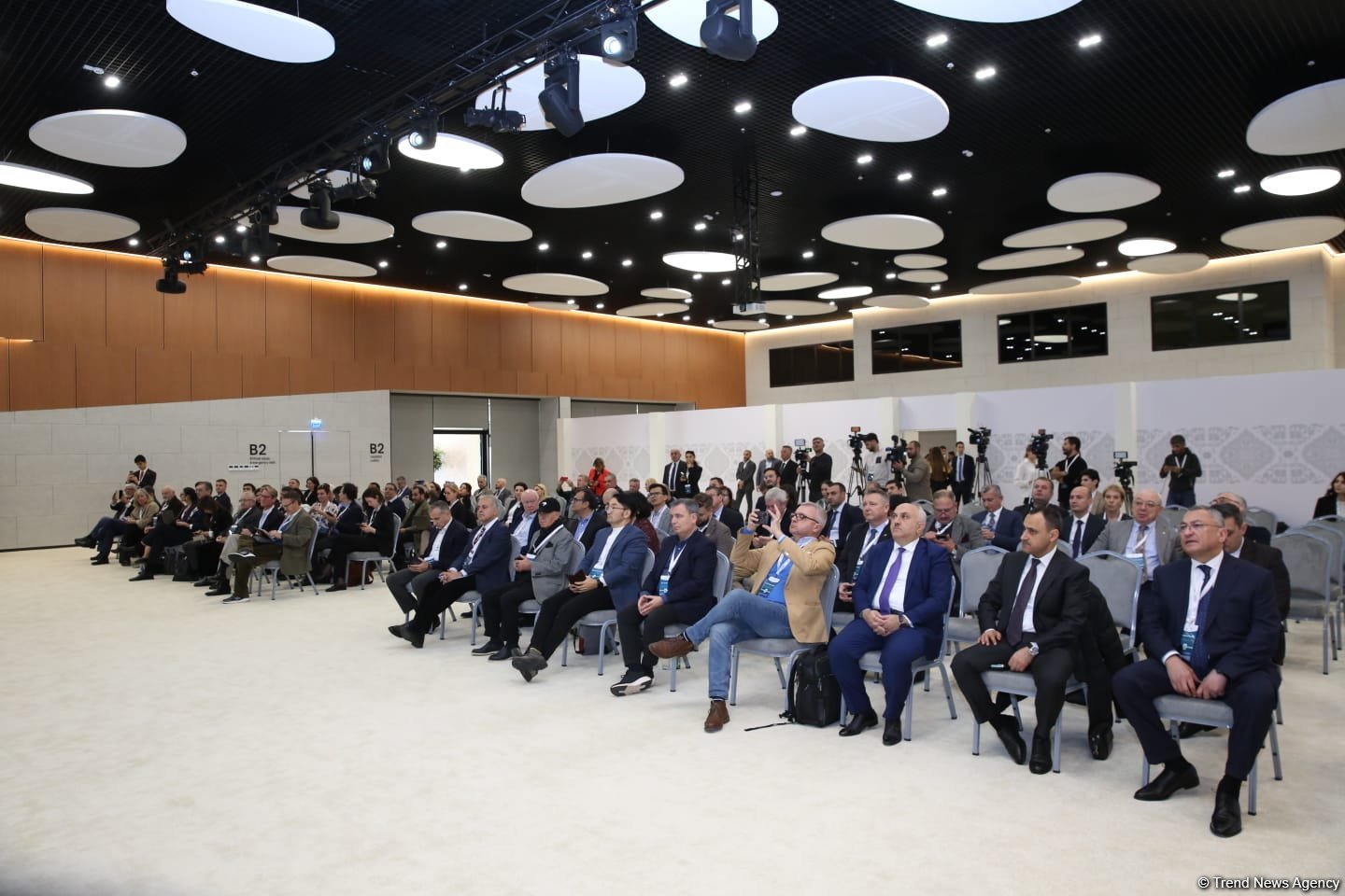 Xarici ekspertlərin iştirakı ilə Zəngilanda panel müzakirə keçirilib (FOTO)
