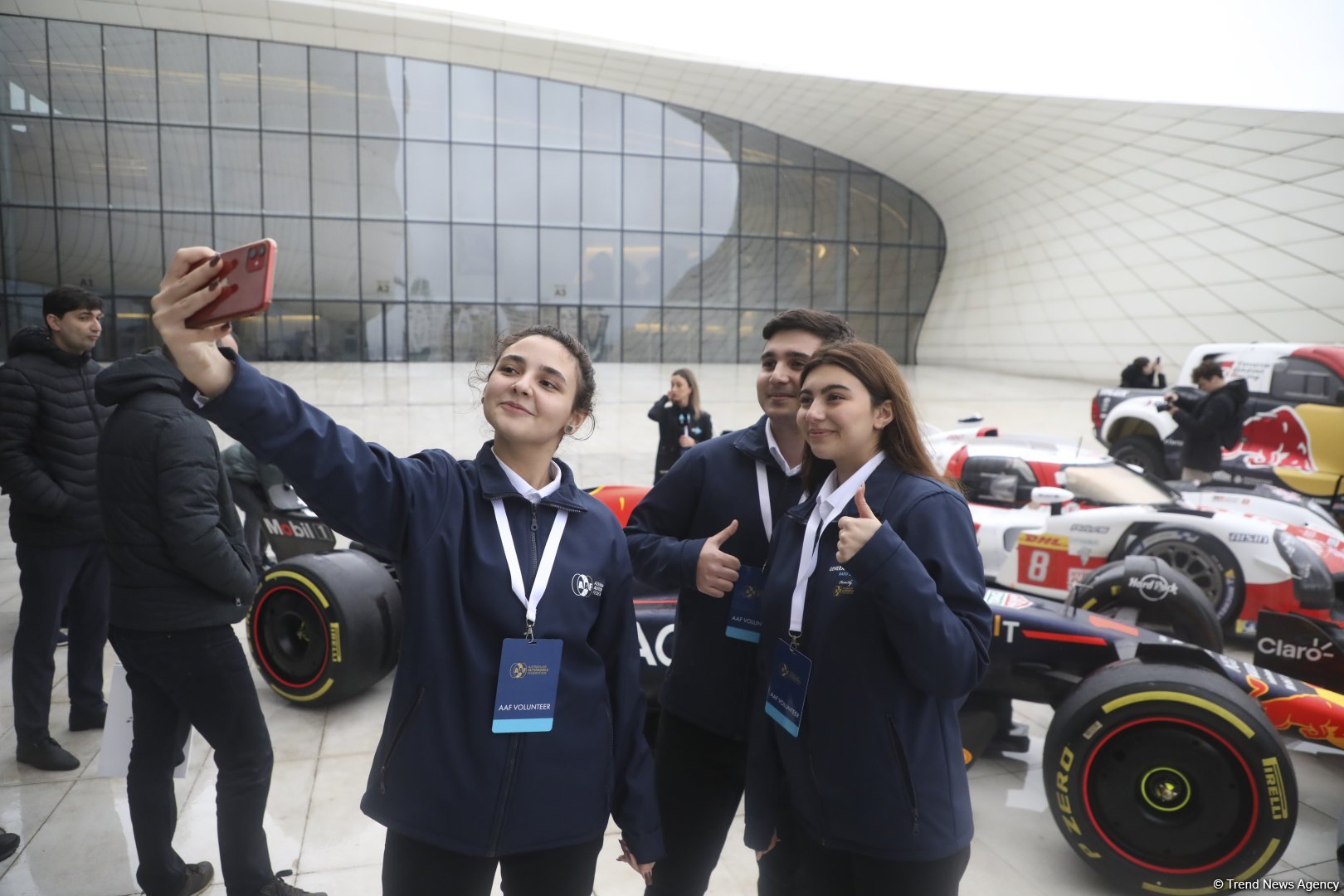 FIA-nın tədbirləri çərçivəsində Bakıda idman avtomobillərinin sərgisi olub (FOTO/VİDEO)