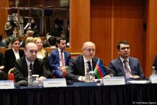 Bakıda Azərbaycanla Böyük Britaniya arasında iqtisadi əməkdaşlıq üzrə Birgə Hökumətlərarası Komissiyanın 6-cı iclası keçirilir (FOTO)