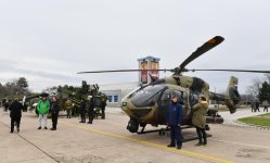 Prezidenti İlham Əliyev və Aleksandar Vuçiç hərbi texnika və avadanlıqlara baxıblar (FOTO)