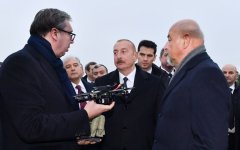 Prezidenti İlham Əliyev və Aleksandar Vuçiç hərbi texnika və avadanlıqlara baxıblar (FOTO)