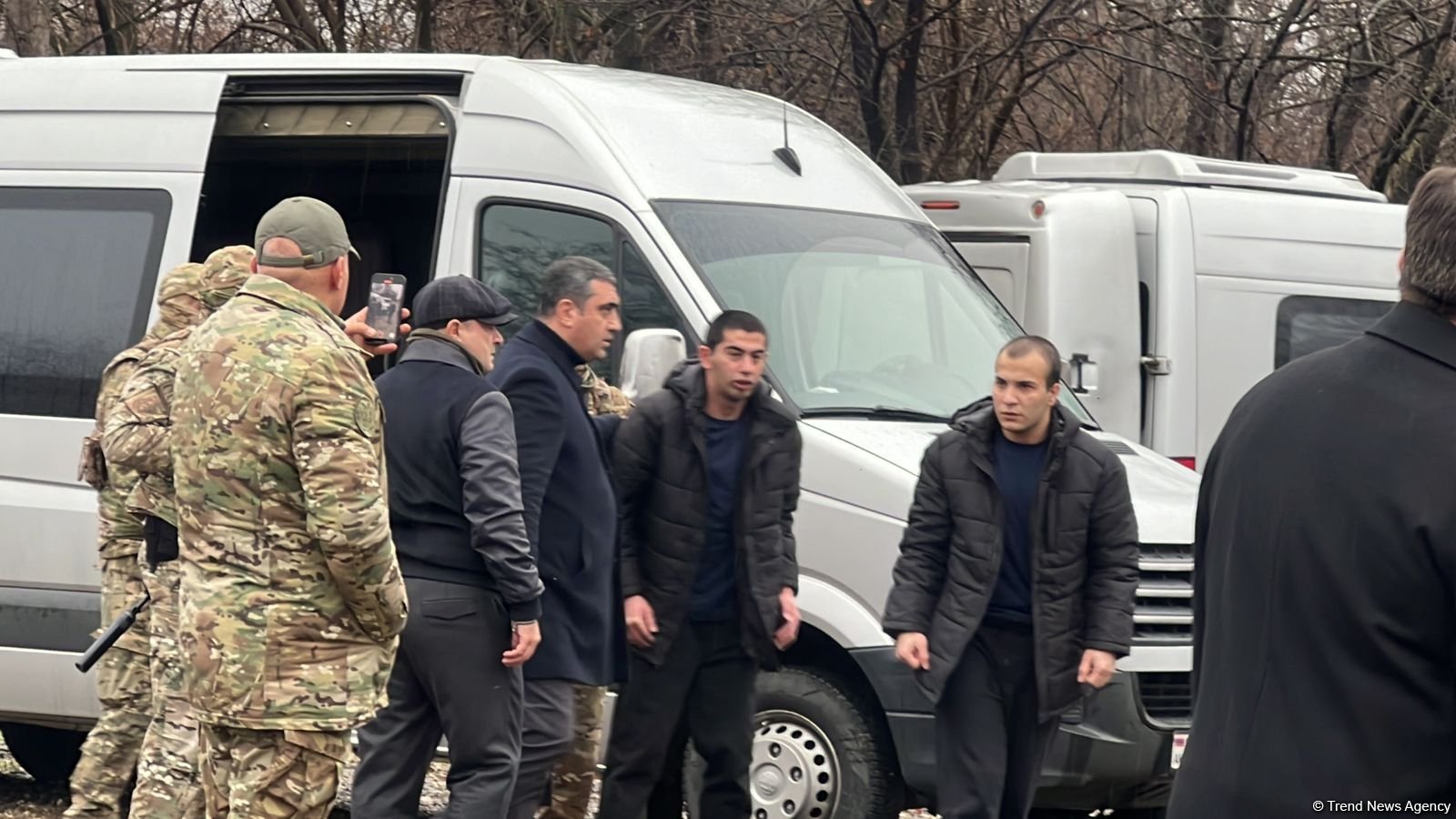 Ermənistan iki əsirimizi geri qaytardı (FOTO/VİDEO)