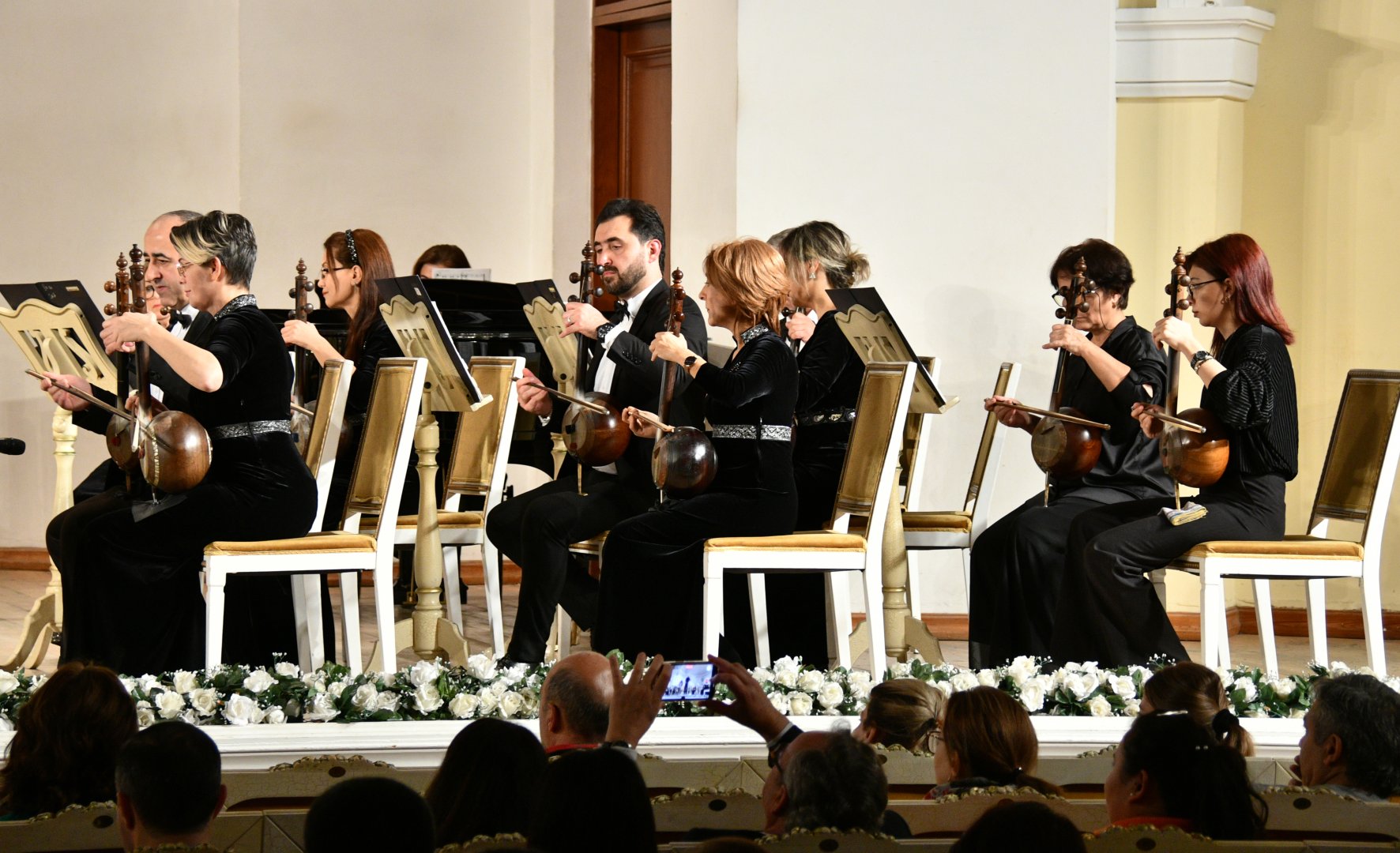 Tofiq Bakıxanovun yaradıcılıq fəaliyyətinin 70 illiyinə həsr olunmuş konsert keçirilib (FOTO)