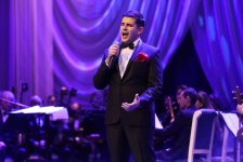 Gəncə Dövlət Filarmoniyası Rəşid Behbudovun xatirəsinə həsr olunmuş konsert proqramı təqdim etdi (FOTO)