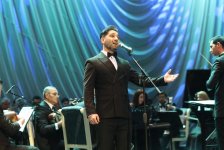 Gəncə Dövlət Filarmoniyası Rəşid Behbudovun xatirəsinə həsr olunmuş konsert proqramı təqdim etdi (FOTO)