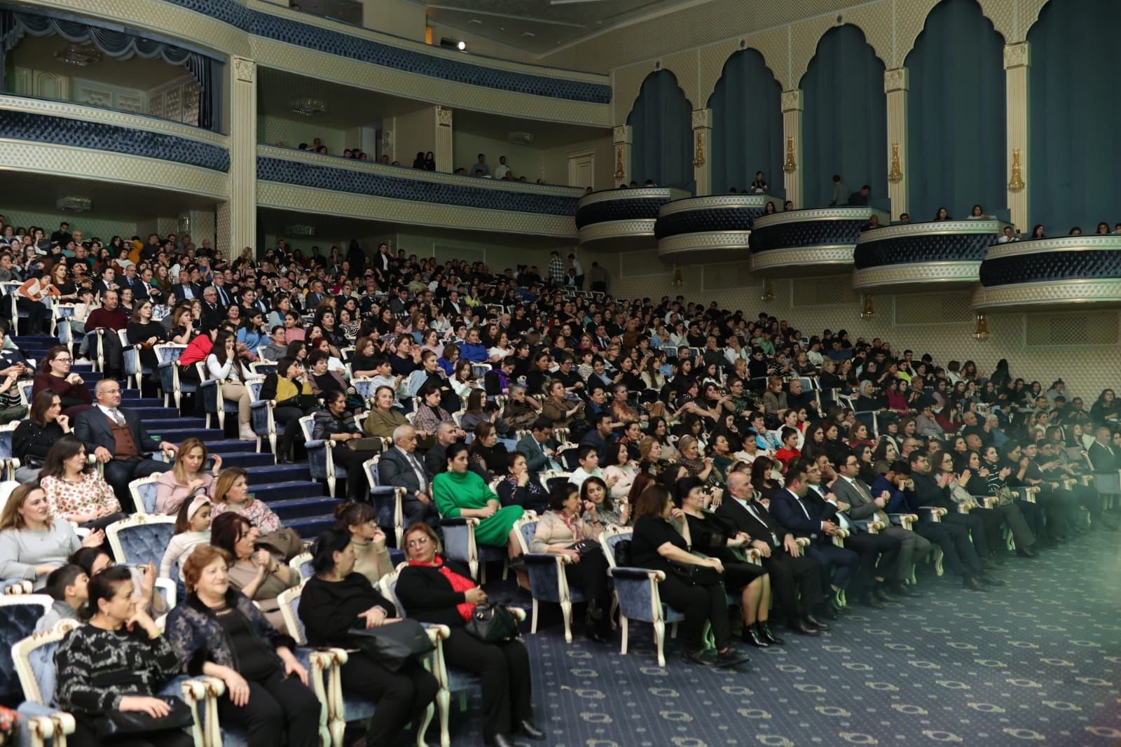 Gəncə Dövlət Filarmoniyası Rəşid Behbudovun xatirəsinə həsr olunmuş konsert proqramı təqdim etdi (FOTO)