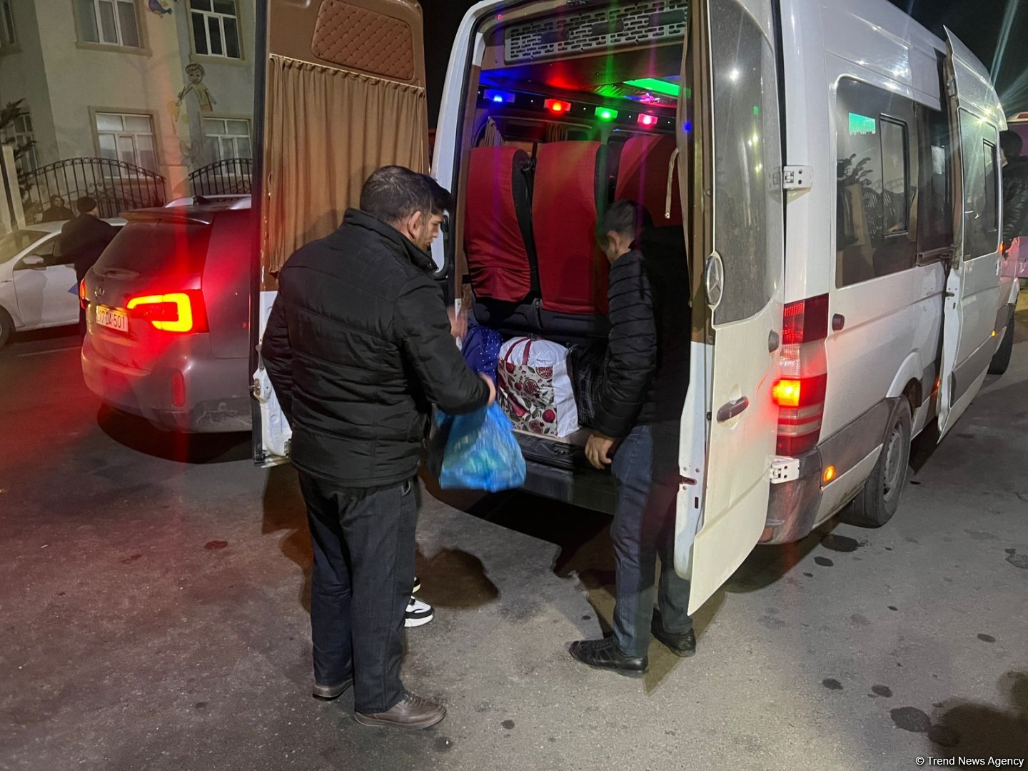 Zabuxa köçürülən ailələrə mənzillərinin açarları təqdim edildi (FOTO) (YENİLƏNİB)