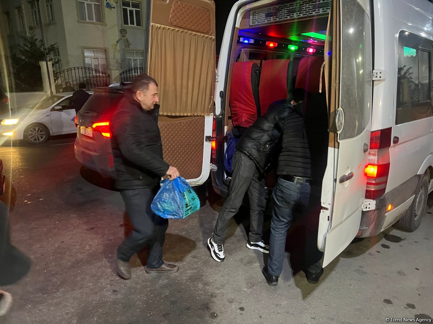 Zabuxa köçürülən ailələrə mənzillərinin açarları təqdim edildi (FOTO) (YENİLƏNİB)